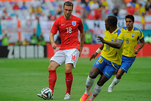 昂首進入下 昂首進入下