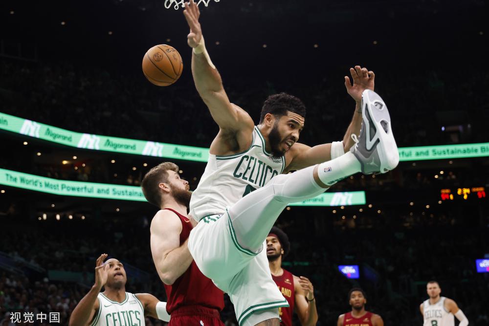 表现也为球 表现也为球